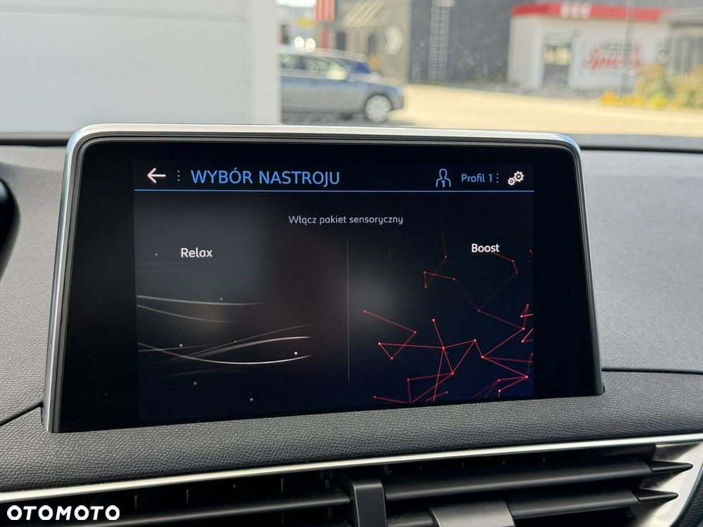 Peugeot 5008 - 24