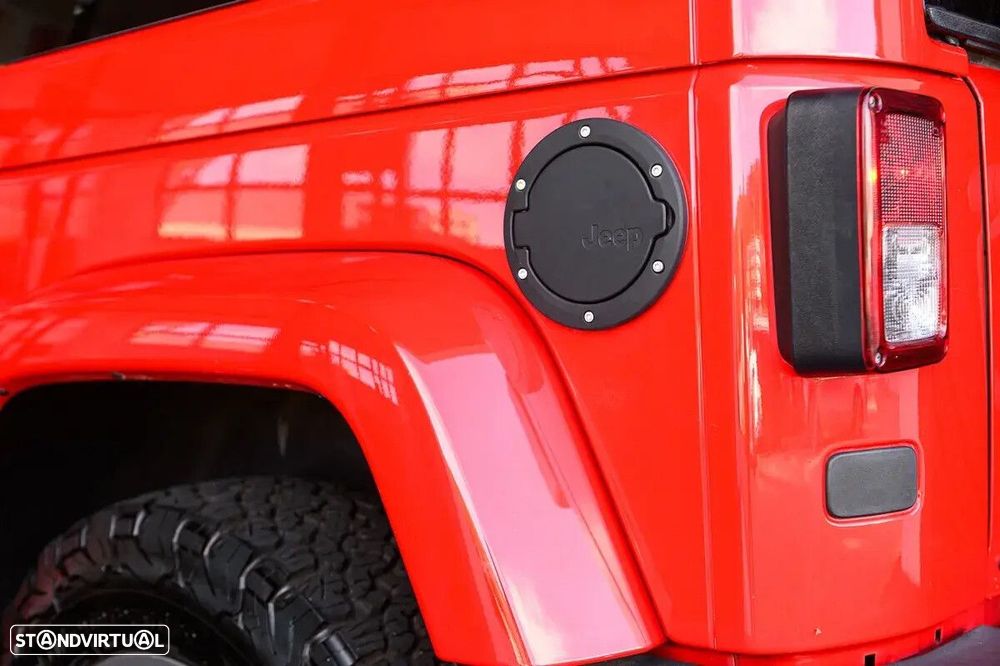 Jeep Wrangler 2.8 CRD Auto Sport - 16