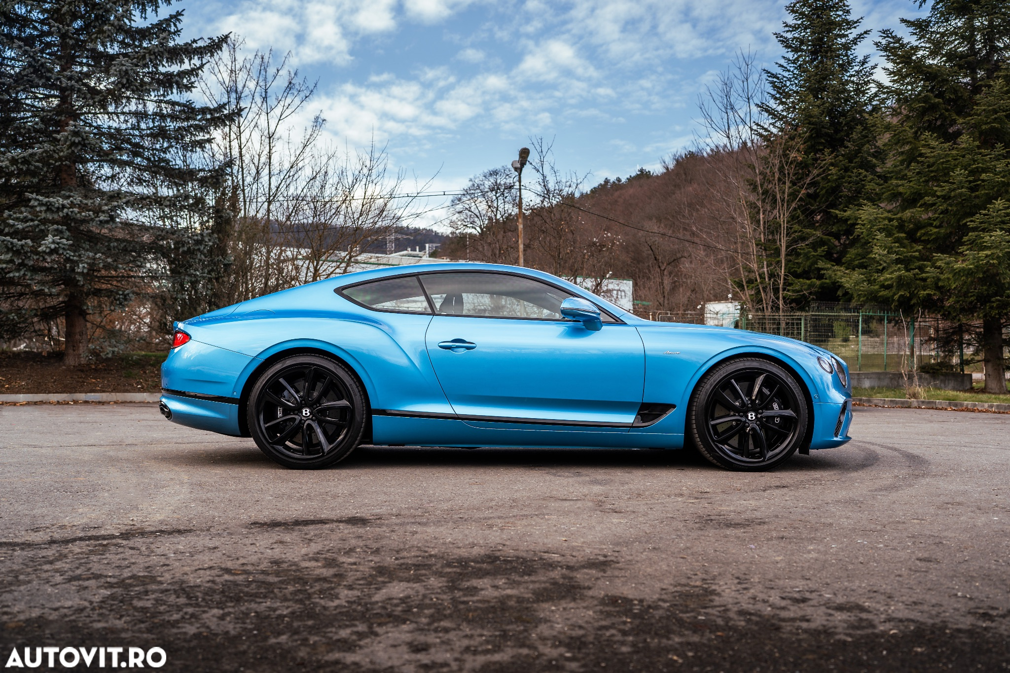 Bentley Continental New GT V8 Azure - 13