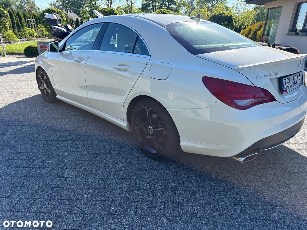 Mercedes-Benz CLA 250 4-Matic - 6