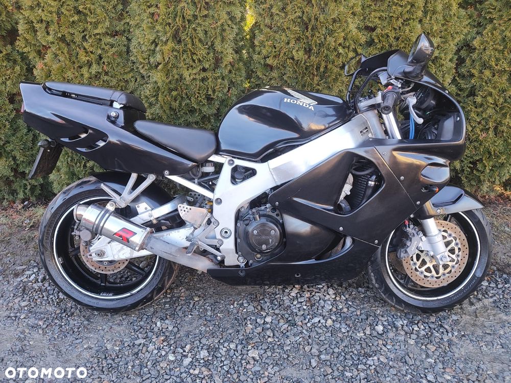 Honda CBR - 1