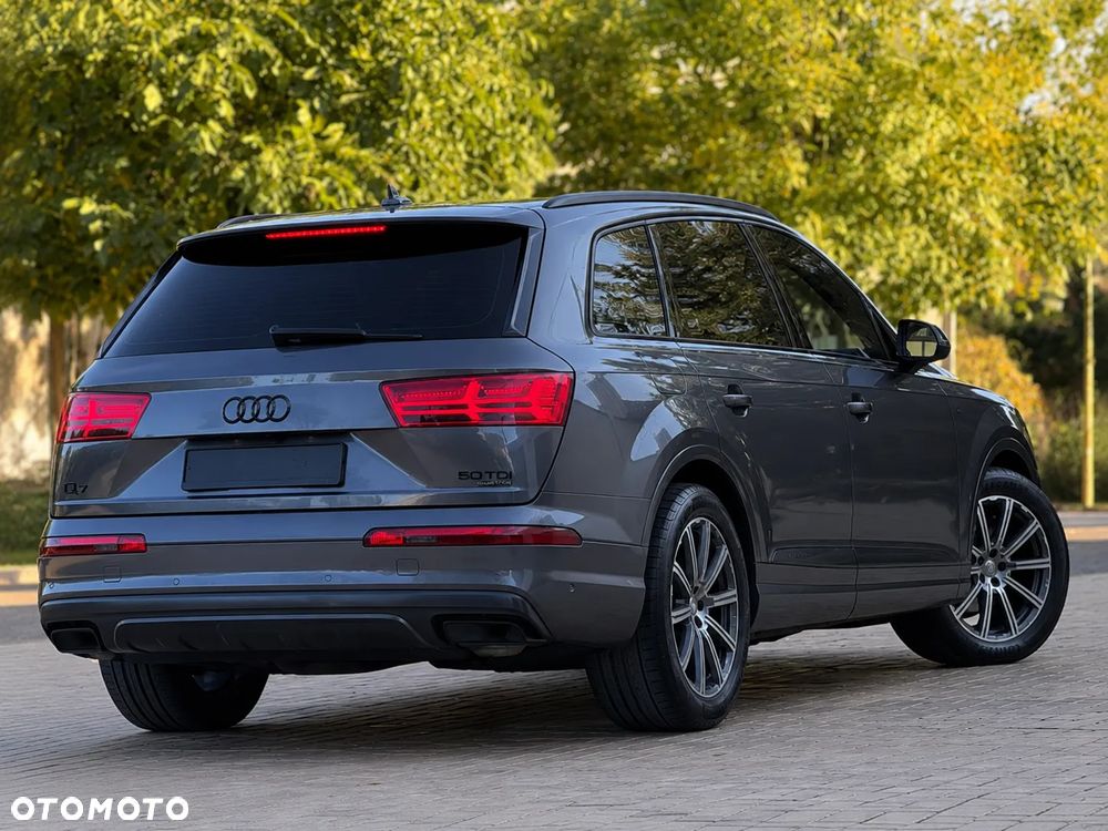 Audi Q7 - 7
