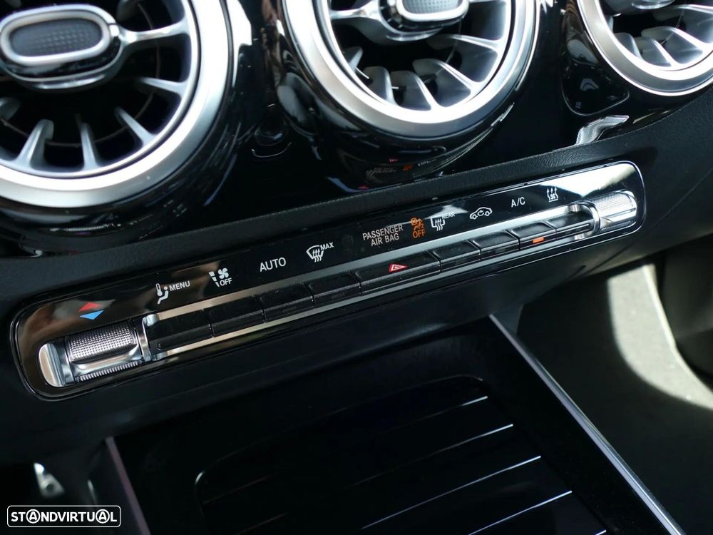 Mercedes-Benz EQA 250+ AMG Line - 25