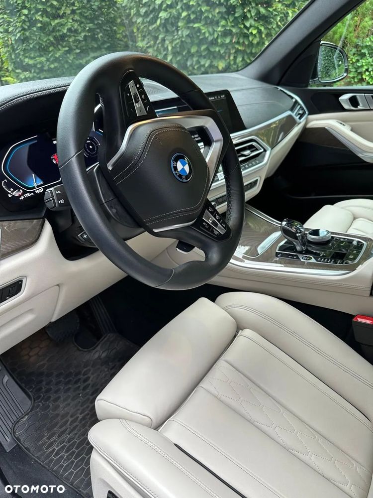 BMW X5 xDrive45e - 13