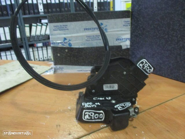 Fecho 3M5A R21812AK FORD FOCUS 2006 FD ELETRICO FORD FOCUS 2 FASE 1 2005 1.8TDCI 115CV 5P CINZENTO  F DRT 6 PINOS - 1