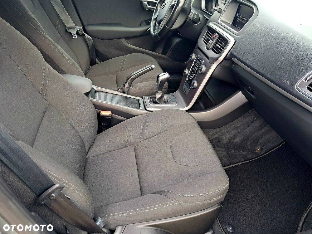 Volvo V40 - 12