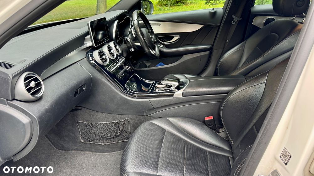 Mercedes-Benz Klasa C 250 (BlueTEC) d 4Matic T 7G-TRONIC AMG Line - 19
