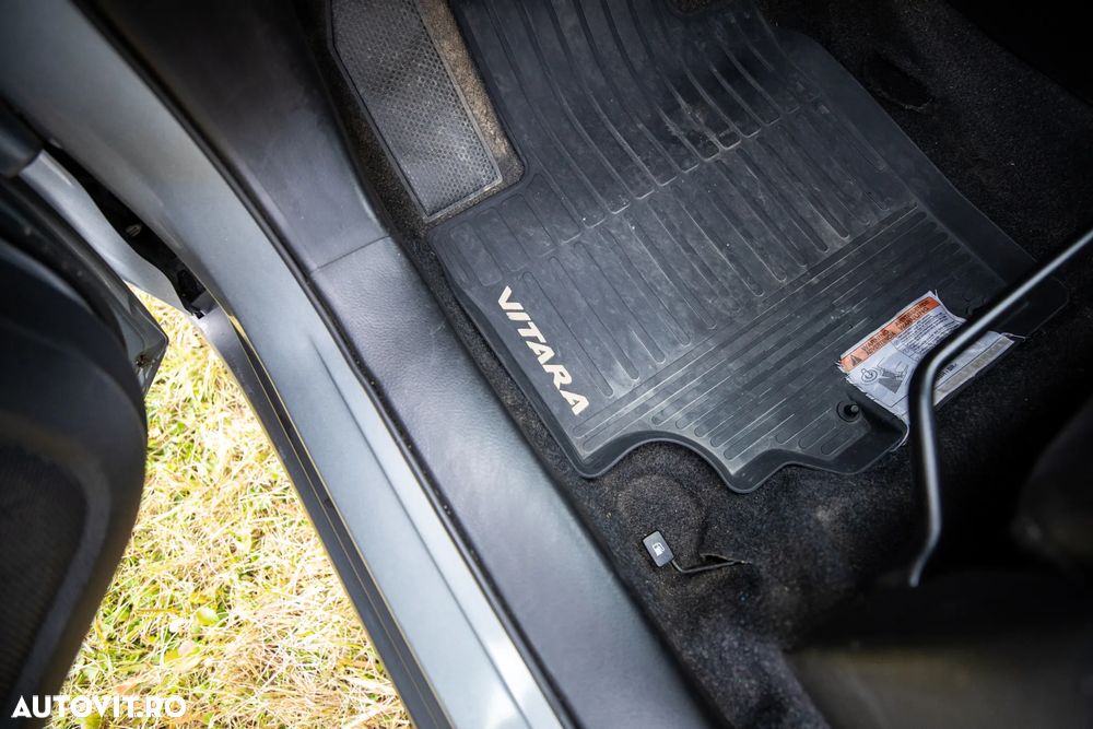 Suzuki Vitara 1.6 DDIS 4X4 Luxus - 22