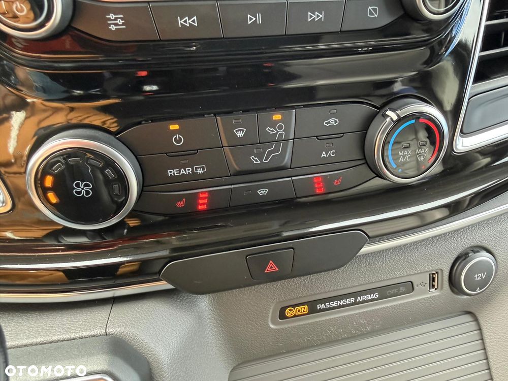 Ford Tourneo Custom 2.0 TDCi L1 Sport SelectShift - 30