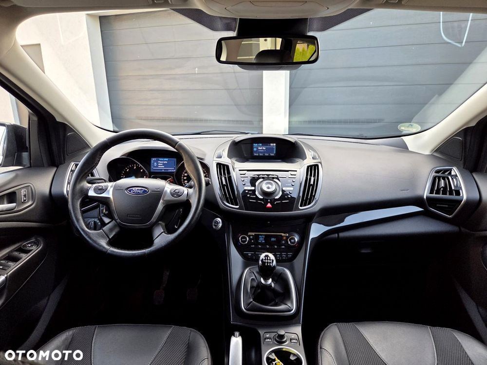 Ford Kuga - 31