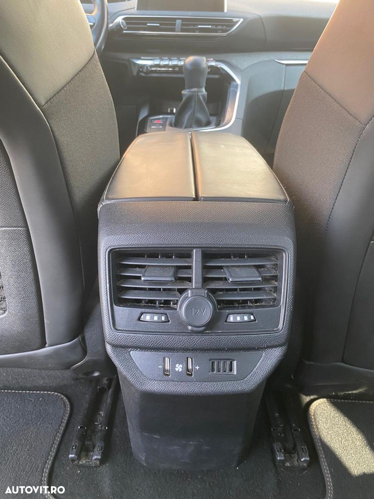 Peugeot 5008 1.2 Puretech Turbo s&s Active - 9