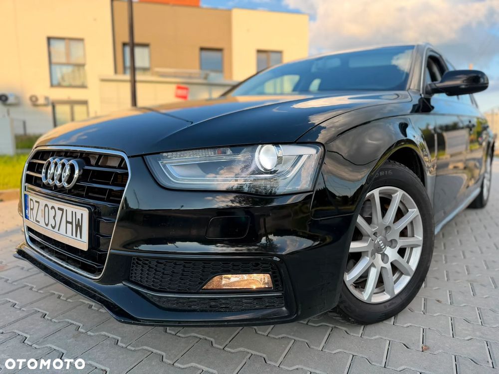 Audi A4 Limousine - 13