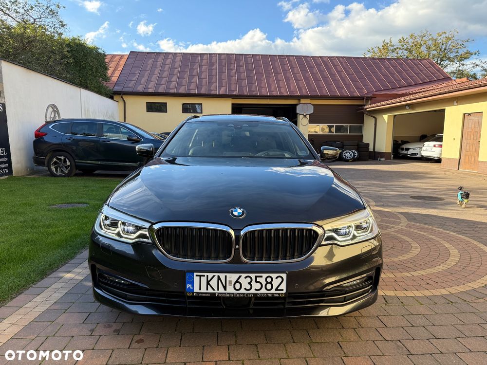BMW Seria 5 520d Touring Sport Line - 7