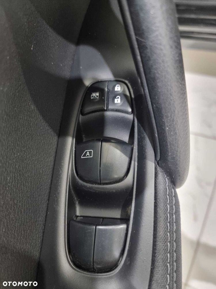 Nissan Qashqai - 21