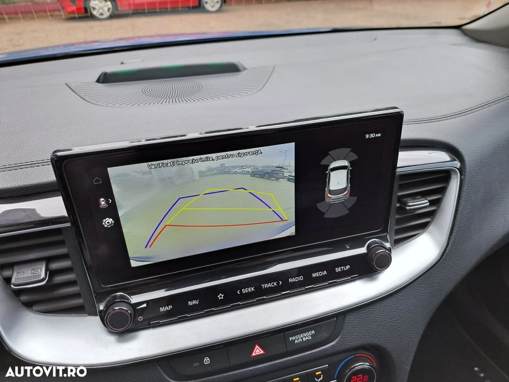 Kia XCeed - 14
