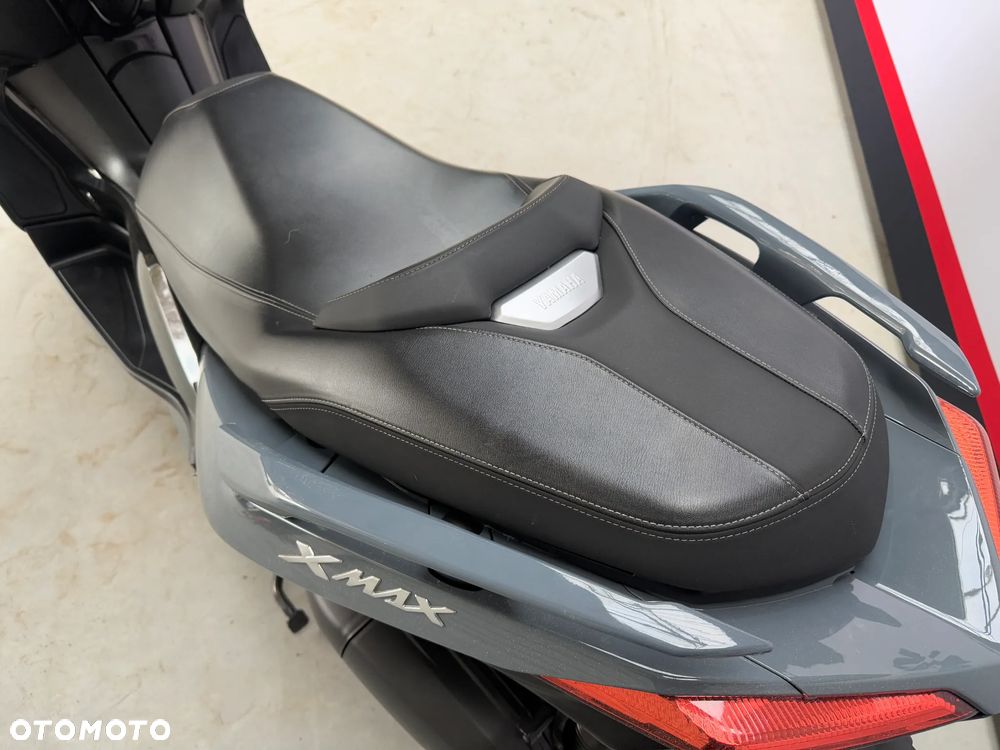 Yamaha X-max - 17