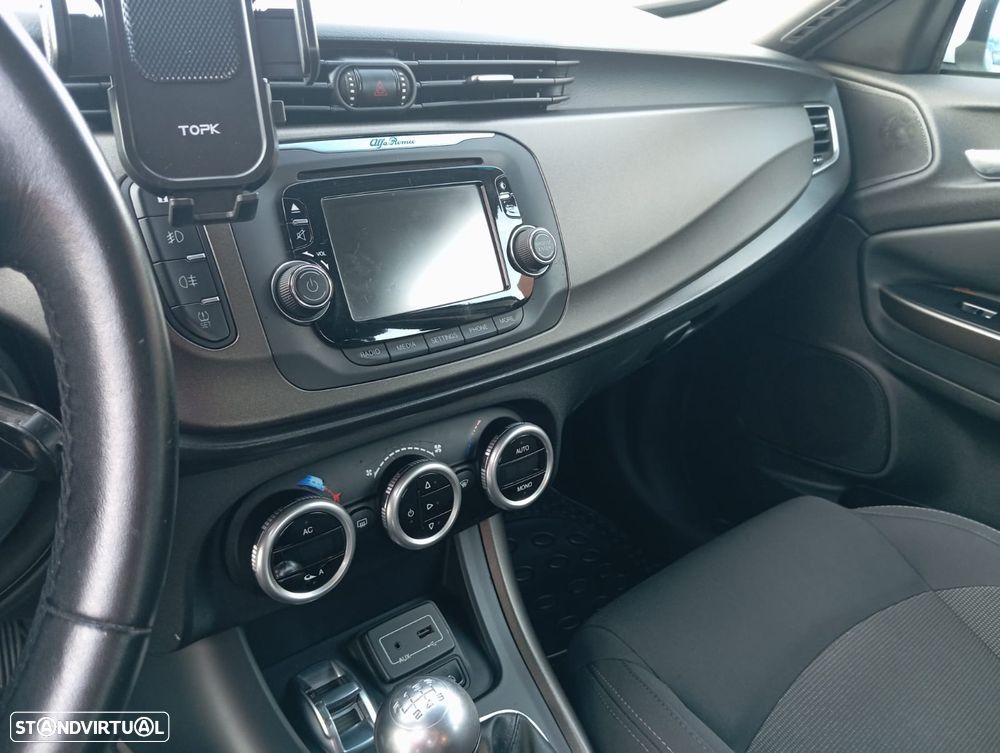 Alfa Romeo Giulietta 1.6 JTDM 16V B-Tech - 12