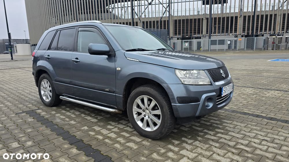 Suzuki Grand Vitara 1.9 DDiS Club DPF - 3