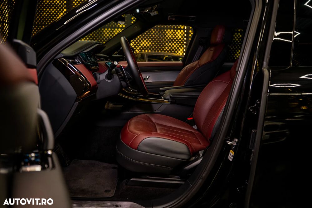 Land Rover Range Rover Sport - 12