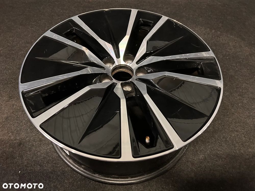 Alufelga Volvo XC90, XC60 19 cali 5x108 1szt. 31680216 - 2