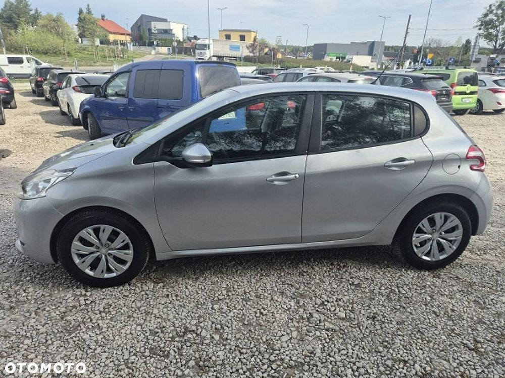 Peugeot 208 - 7
