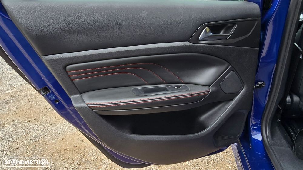 Peugeot 308 1.6 e-THP GT - 43