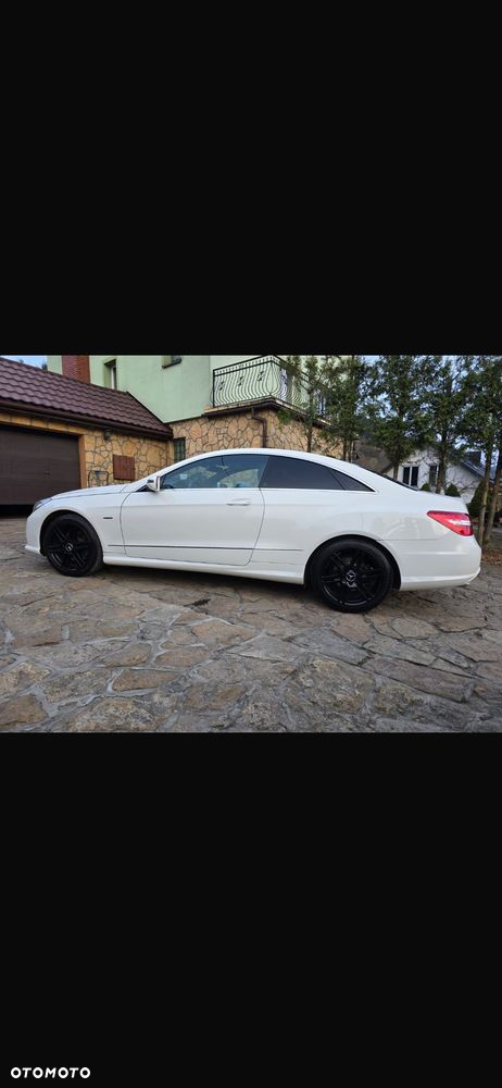 Mercedes-Benz Klasa E 350 CDI DPF Coupe BlueEFFICIENCY 7G-TRONIC Avantgarde - 4