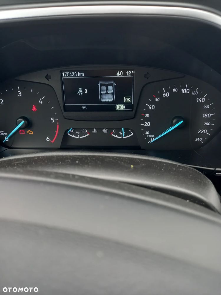Ford Focus 1.5 EcoBlue Titanium X - 20