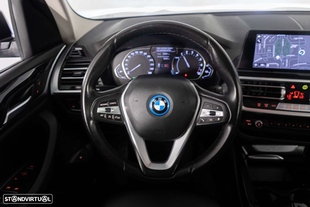 BMW X3 30 e xDrive Line Luxury - 27