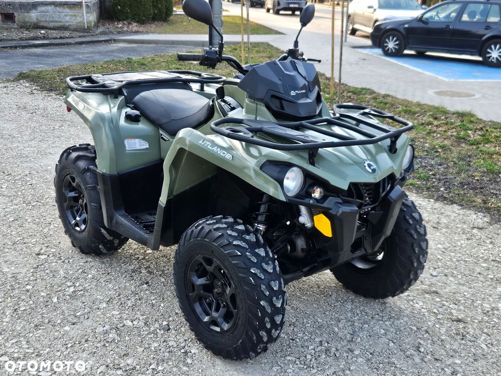 Can-Am Outlander - 1