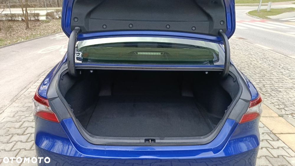 Toyota Camry 2.5 Hybrid Comfort CVT - 15