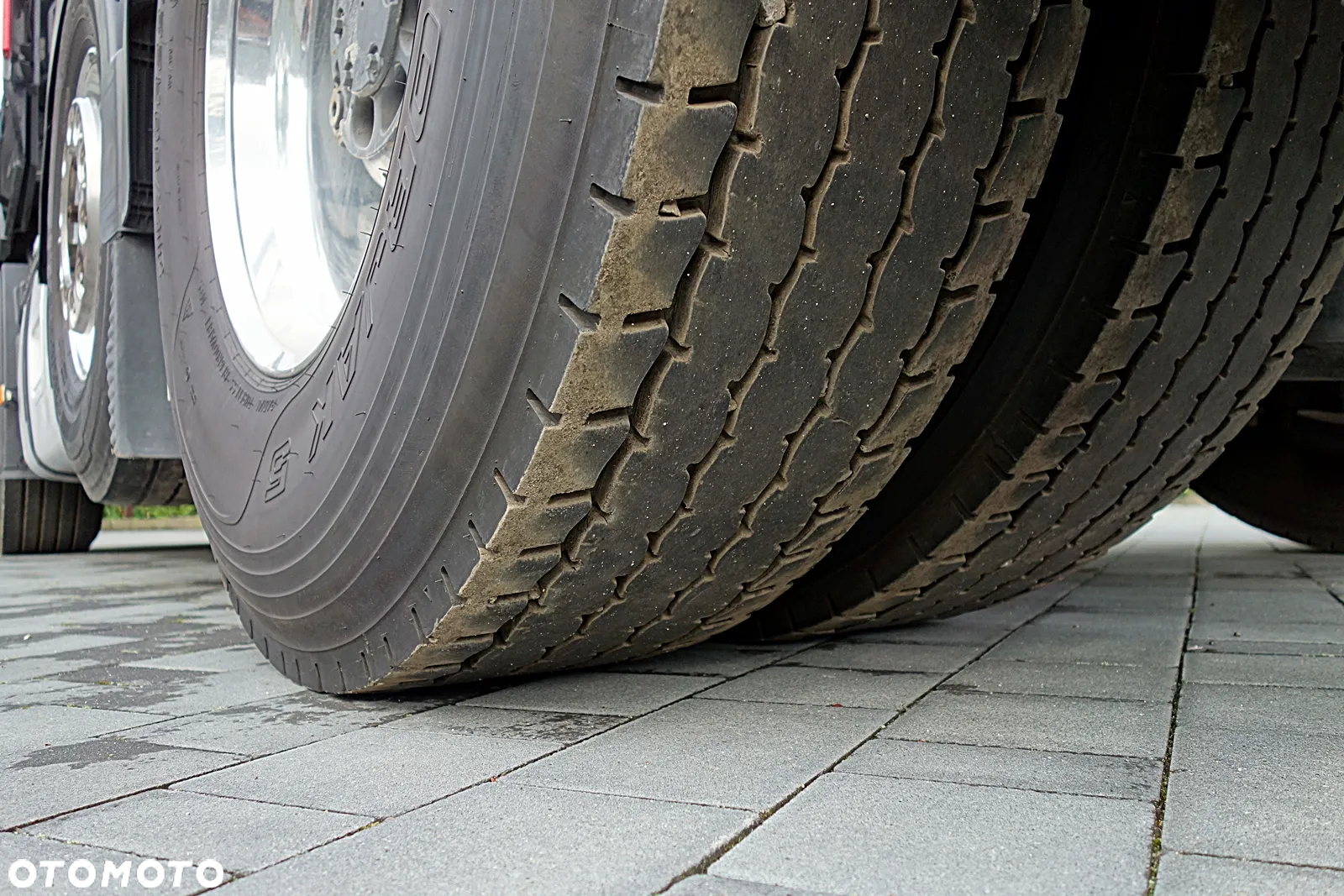 Renault GAMA T520 PUSCHER DMC 70T OŚ SKRĘTNA PODNOSZONA WYSOKA KABINA ALUFELGI KLIMA POSTOJOWA - 38