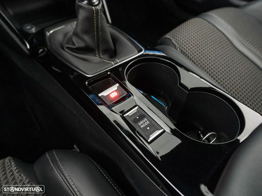 Peugeot 2008 1.2 PureTech GT - 24