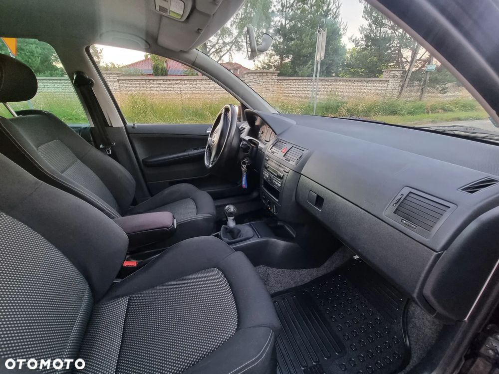 Skoda Fabia 1.4 16V Elegance - 13