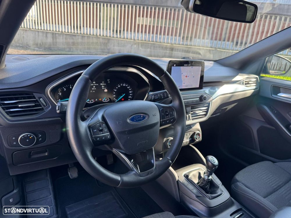 Ford Focus 1.0 EcoBoost Active - 14