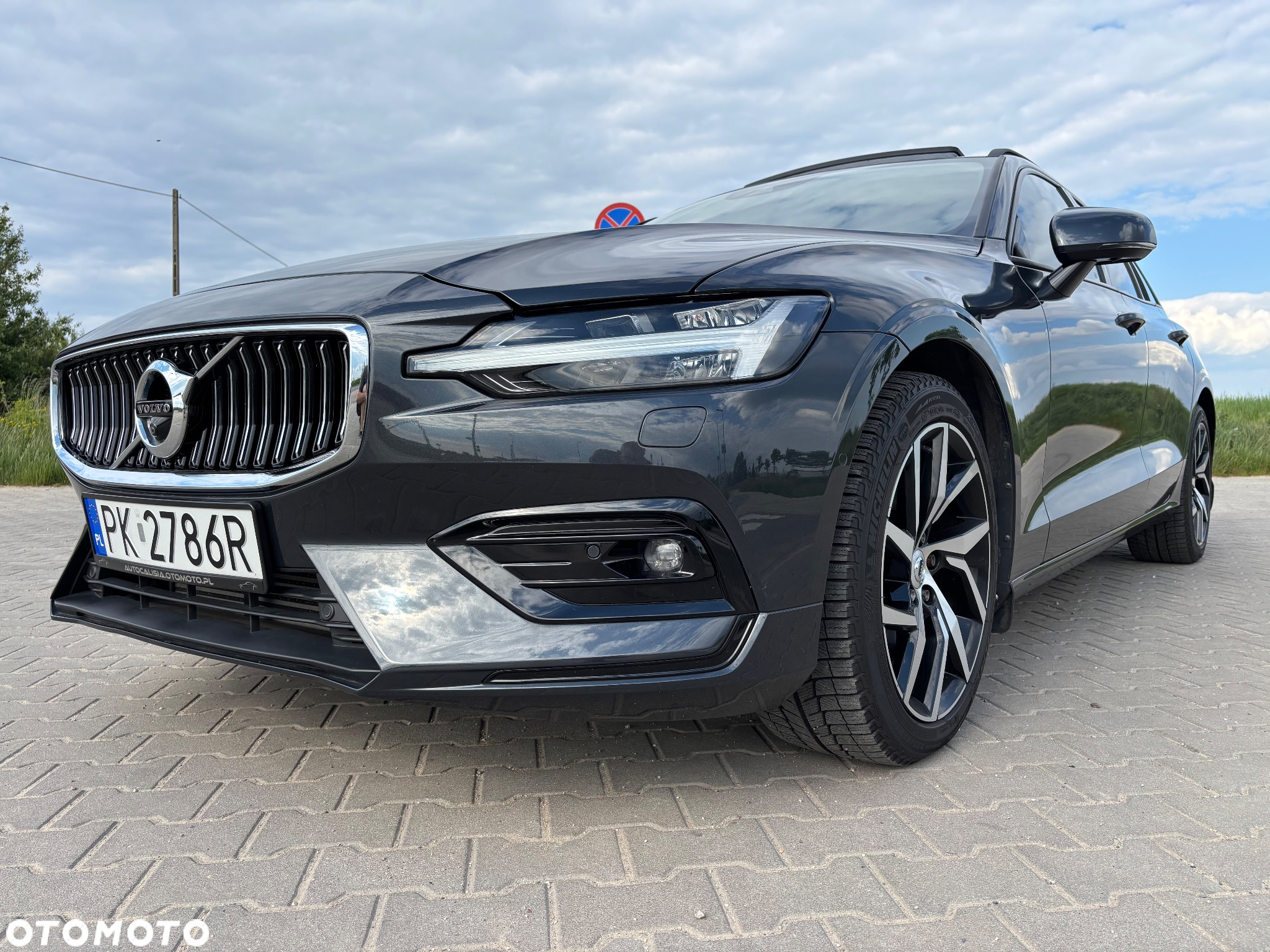 Volvo V60 T6 AWD Momentum Pro - 10