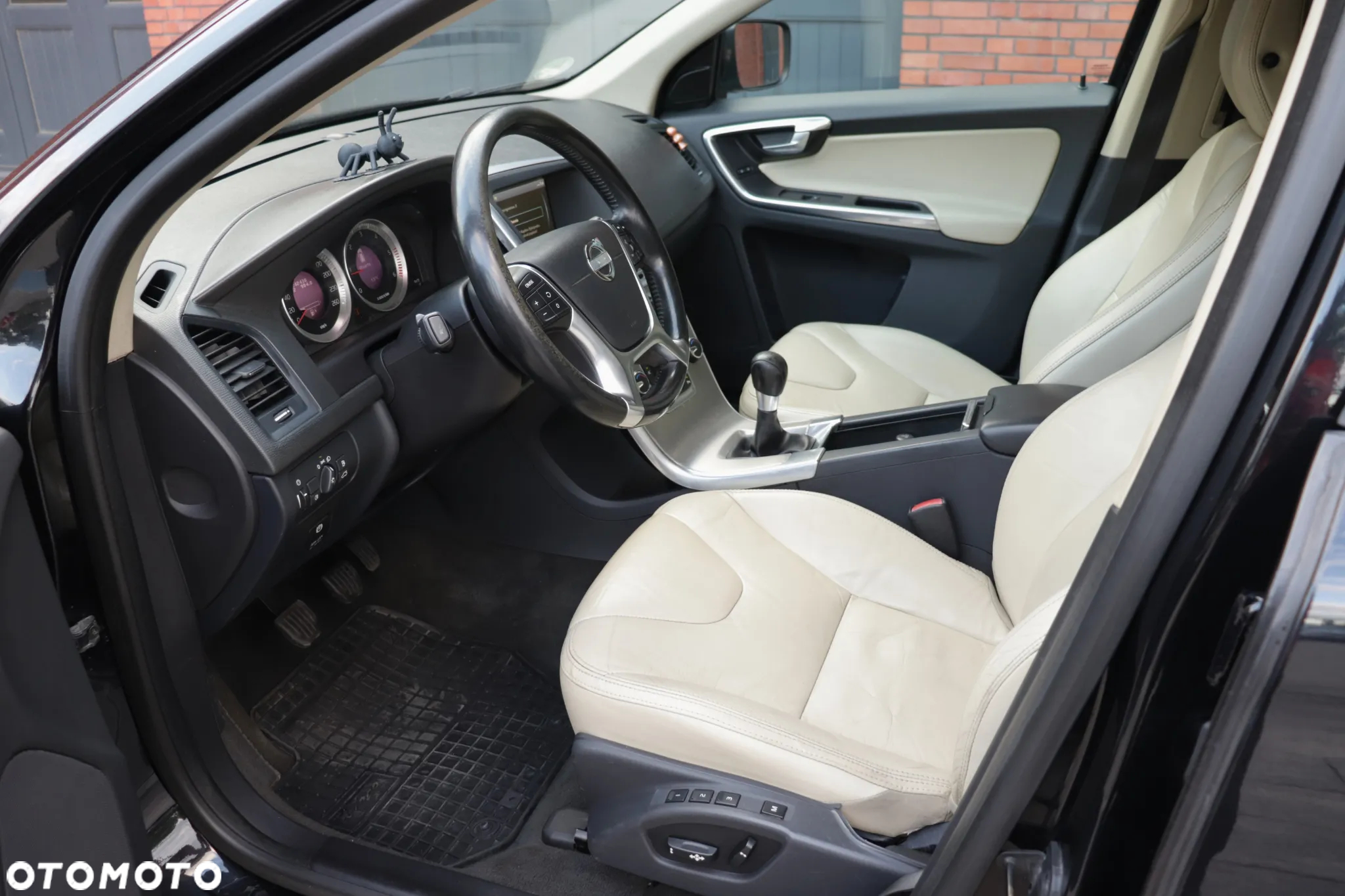 Volvo XC 60 D3 Summum - 17