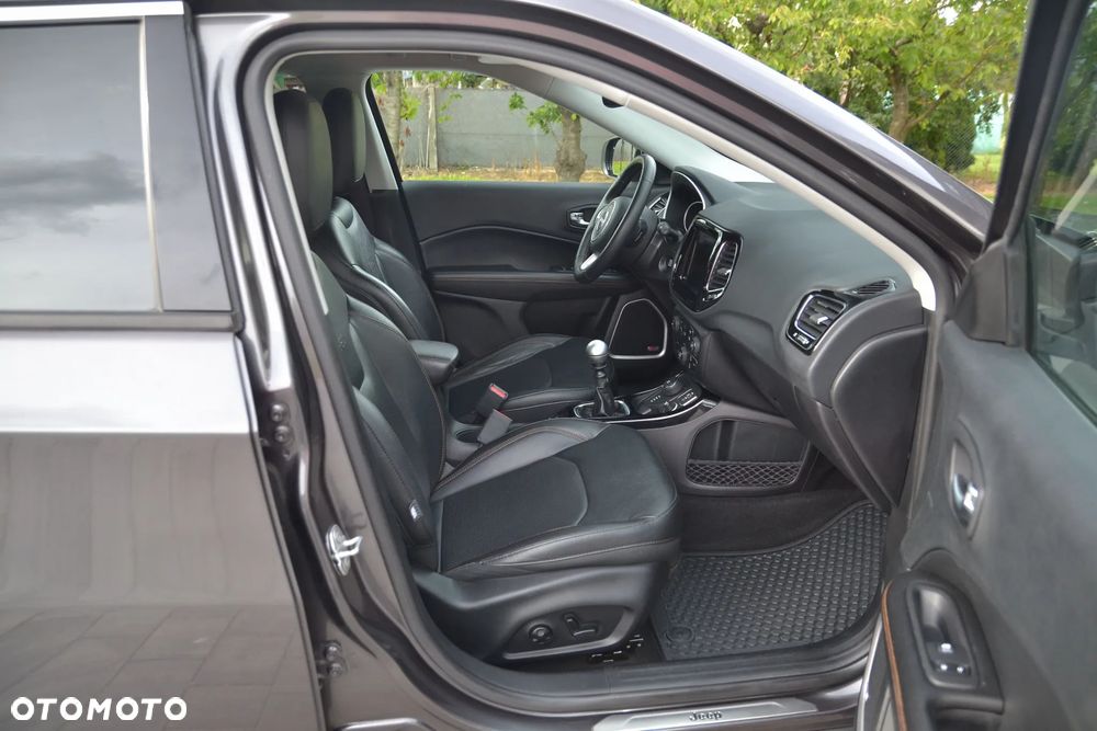 Jeep Compass 2.0 MJD Limited 4WD S&S - 16