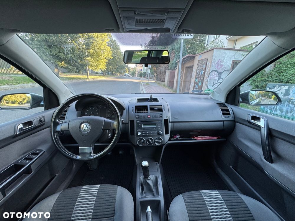 Volkswagen Polo - 9