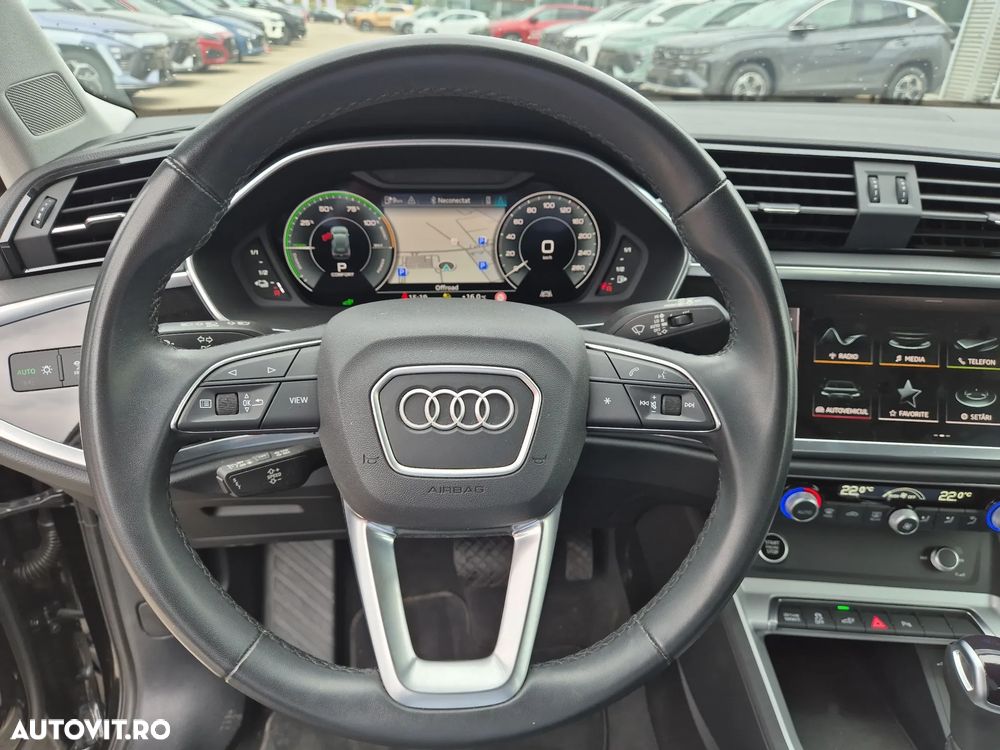 Audi Q3 45 TFSIe S tronic - 13