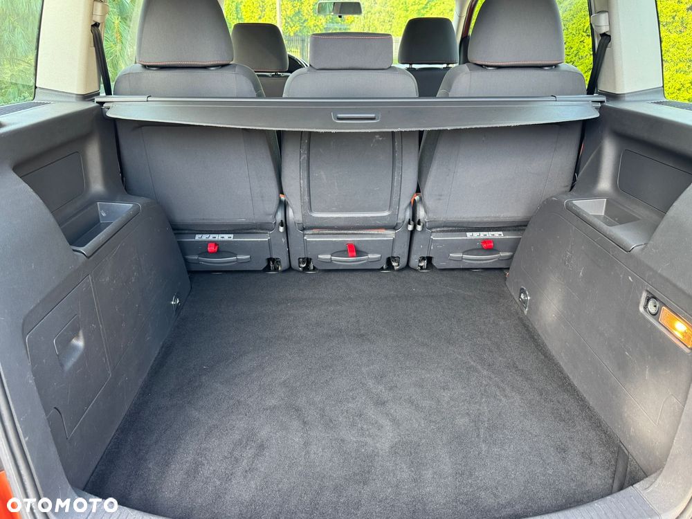 Volkswagen Touran 1.4 TSI Cross - 18