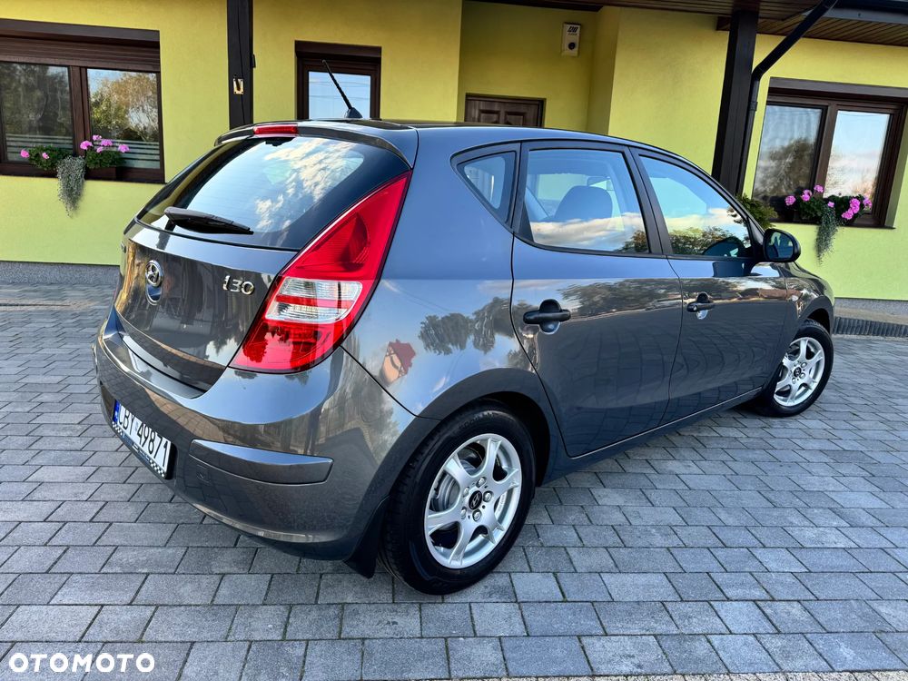 Hyundai i30 1.4 Classic + - 6