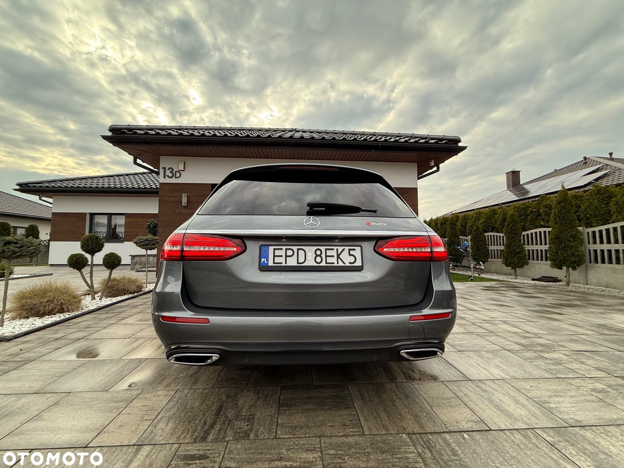 Mercedes-Benz Klasa E 220 d T 9G-TRONIC - 9