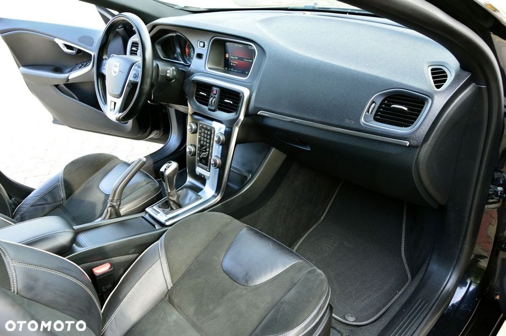 Volvo V40 D4 RDesign - 26