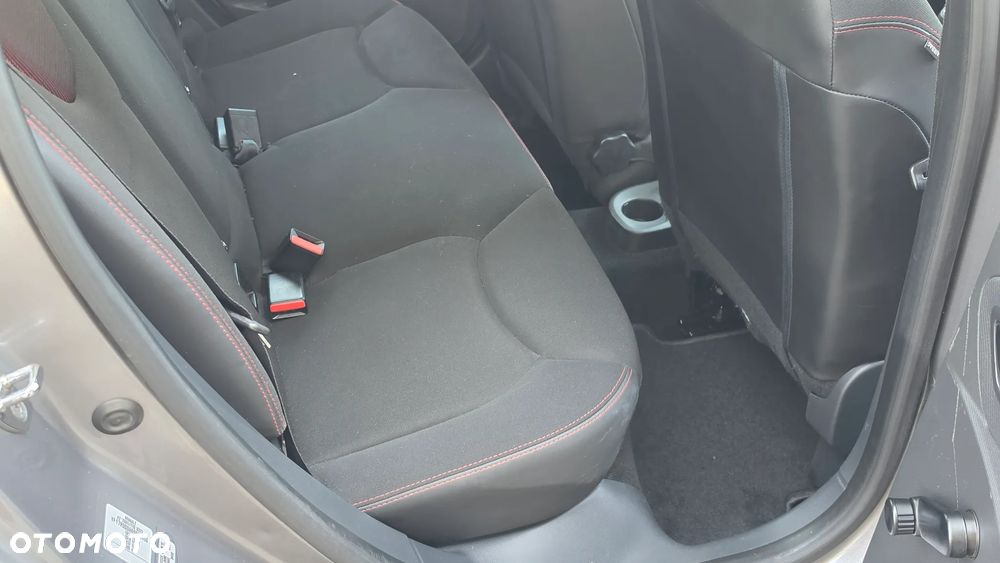 Renault Clio 1.2 16V 75 Dynamique - 25