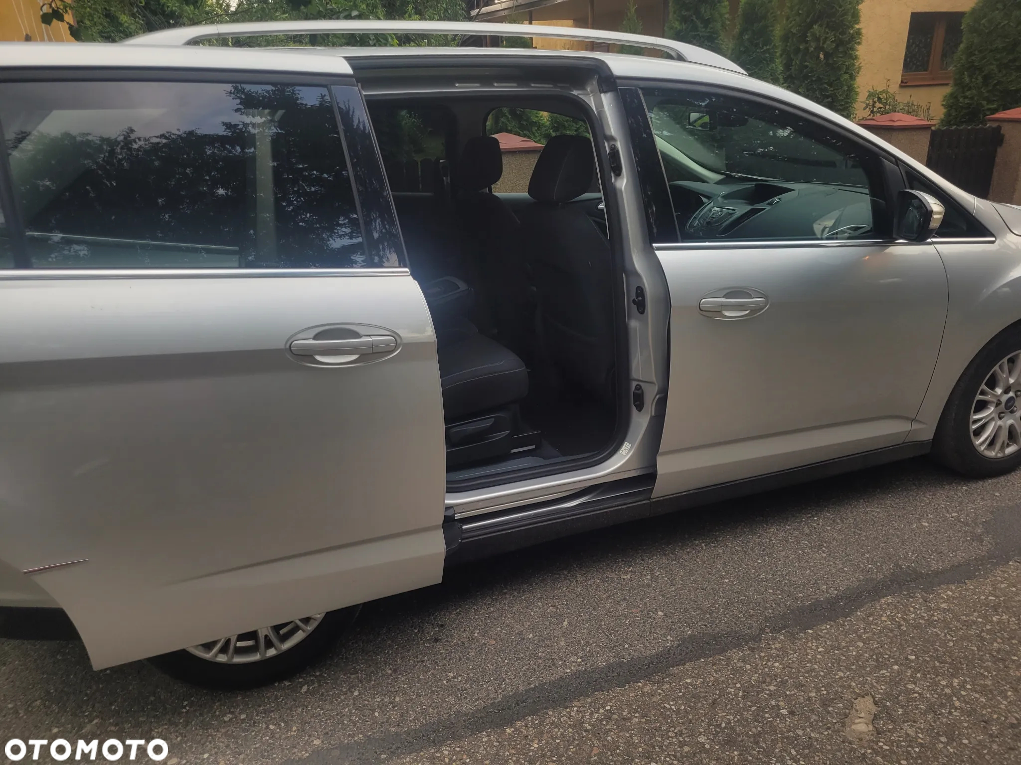 Ford Grand C-MAX - 8