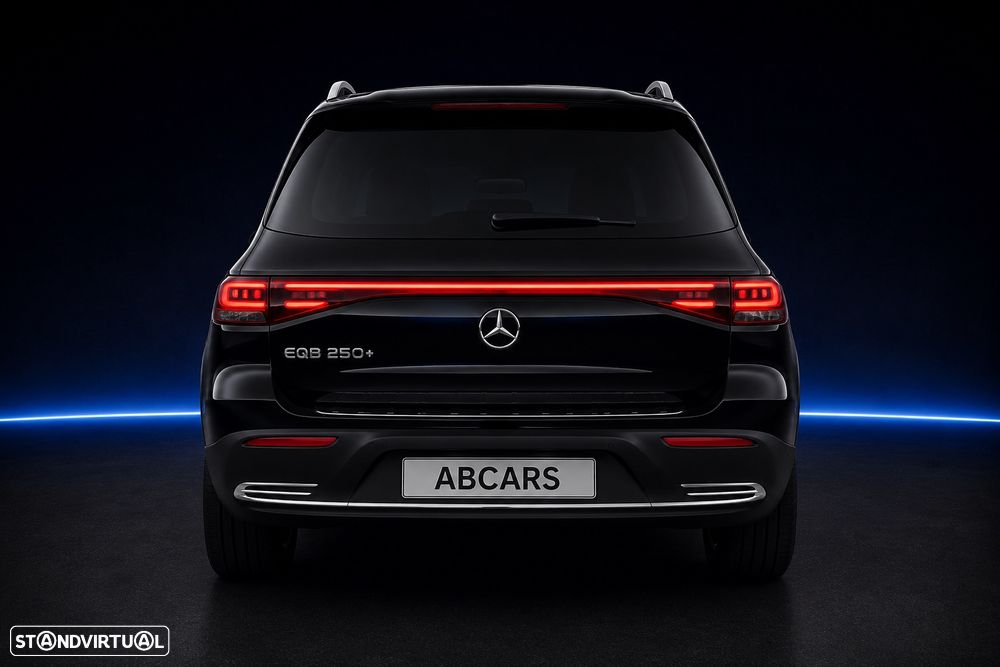Mercedes-Benz EQB - 4