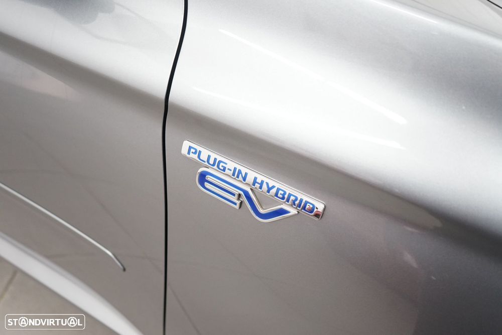 Mitsubishi Outlander 2.0 4WD Plus - 11