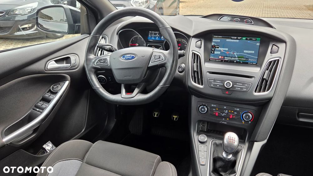 Ford Focus 2.0 TDCi ST-2 - 29