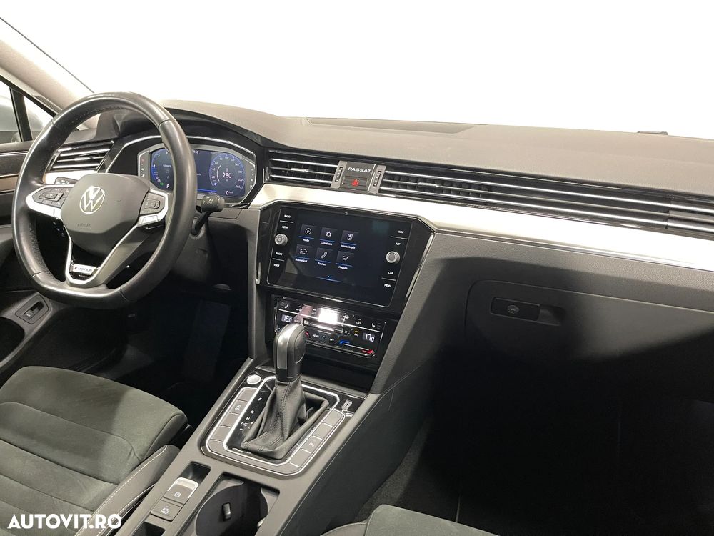 Volkswagen Passat 2.0 TDI DSG 4Mot Highline - 9